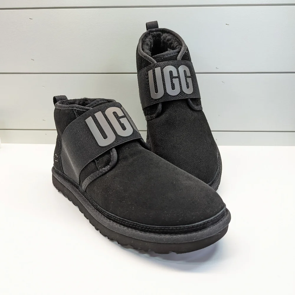 UGG Neumel II Graphic Spell Out Black Logo Ankle Chukka Suede Boots sz Men's 11
